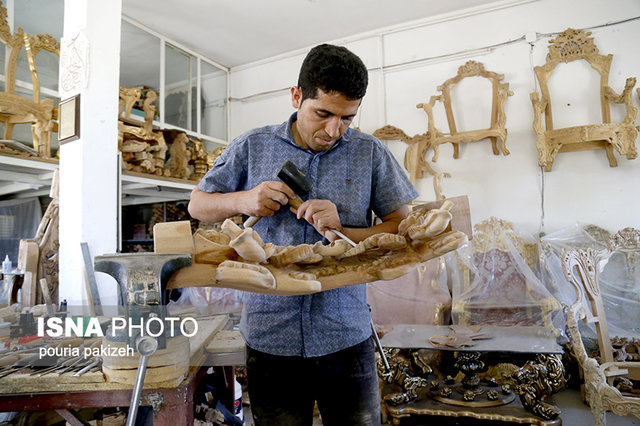 همدان/ کمر تولیدکنندگان مبل ملایر هم شکست