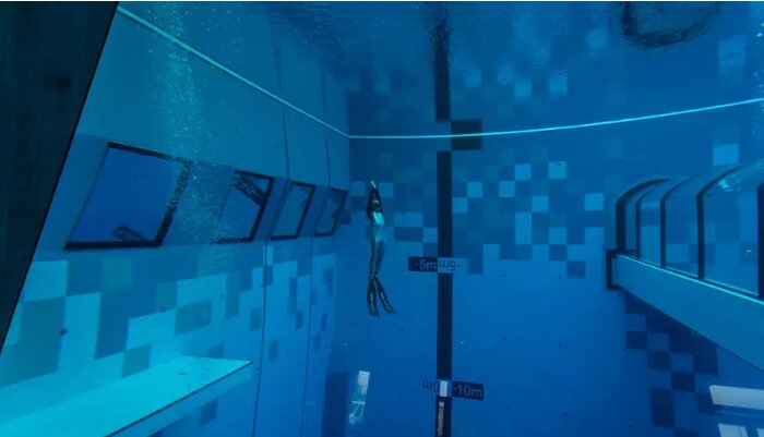 افتتاح عمیق‌ترین استخر جهان با ویرانه‌های مصنوعی در لهستان