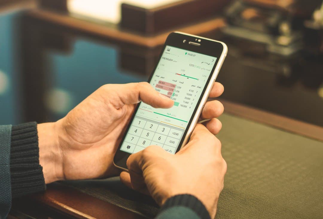 آشنایی با سامانه معاملات «ایزیتریدر»؛ ساده برای مبتدیها و جذاب برای حرفهایها آشنایی با سامانه معاملات «ایزیتریدر»؛ ساده برای مبتدیها و جذاب برای حرفهایها