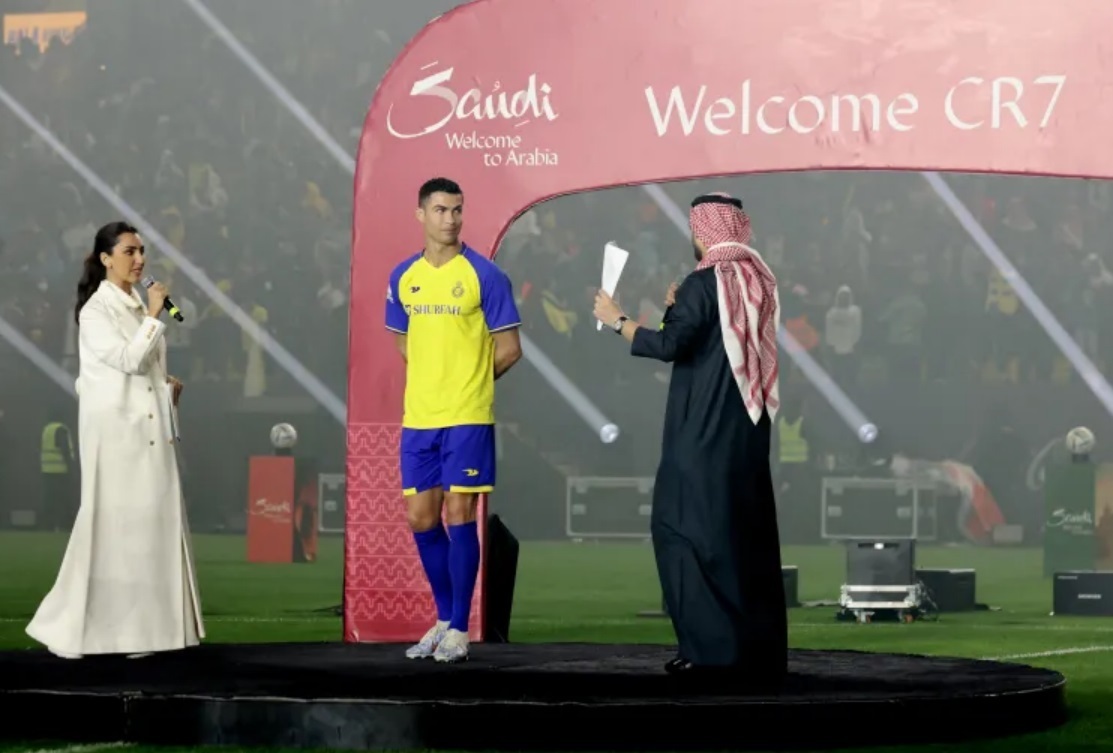 قرارداد جدید با رونالدو / 200 میلیون یورو برای تبلیغ جام جهانی عربستان سعودی