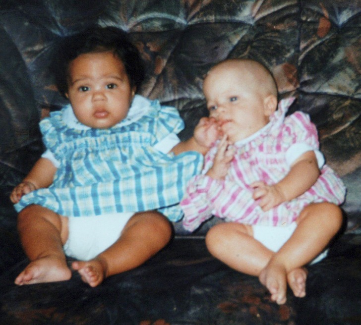 زوجی که دو بار دوقلوهایی نادر به دنیا آوردند (عکس) زوجی که دو بار دوقلوهایی نادر به دنیا آوردند (عکس)