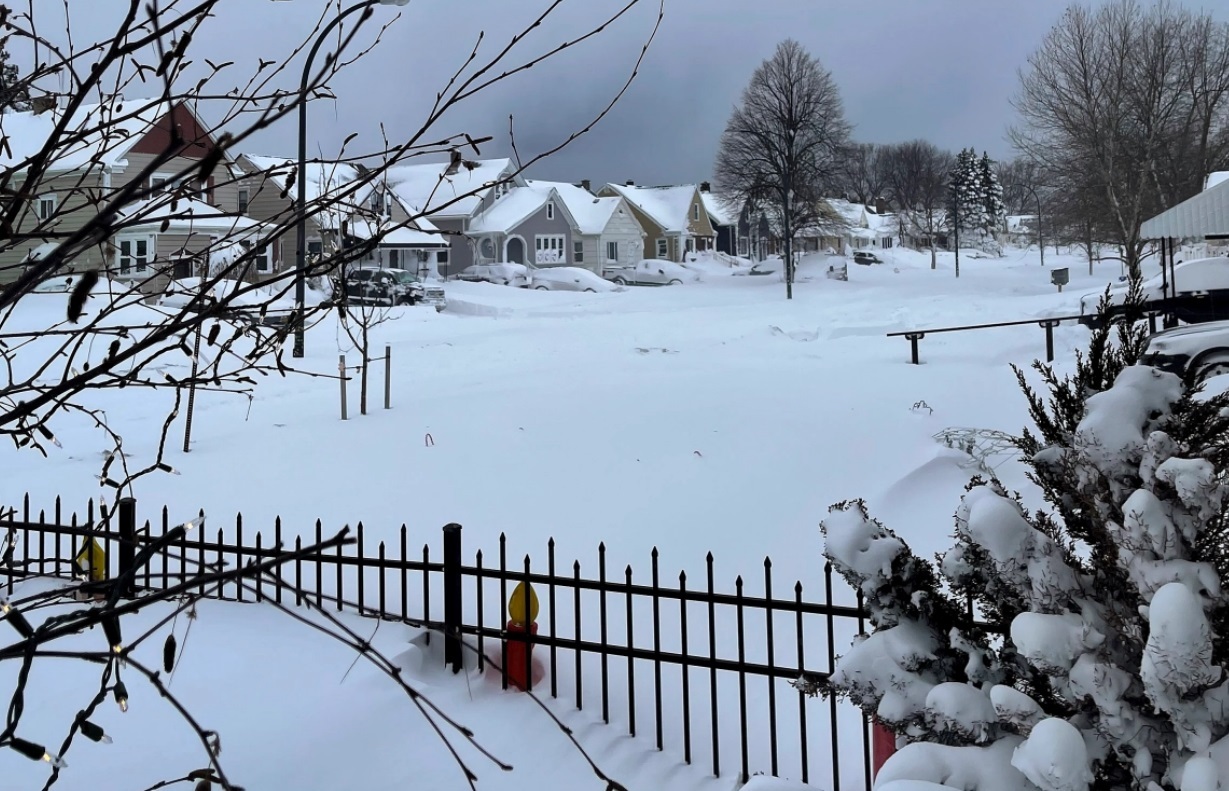 برف و سرما در آمریکا (+عکس): مرگ 60 نفر / قطع برق هزاران خانه / کاهش دما به منفی 48 / لغو 17 هزار پرواز برف و سرما در آمریکا (+عکس): مرگ 60 نفر / قطع برق هزاران خانه / کاهش دما به منفی 48 / لغو 17 هزار پرواز