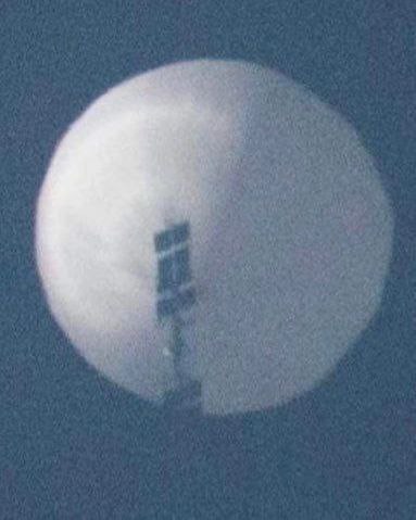 بالن چینی اولین شکار هوایی جنگنده F-22 رپتور (عکس) بالن چینی اولین شکار هوایی جنگنده F-22 رپتور (عکس)