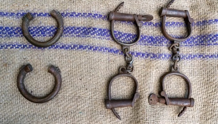 عذرخواهی یک خانواده انگلیسی به دلیل برده داری 200 سال قبل عذرخواهی یک خانواده انگلیسی به دلیل برده داری 200 سال قبل