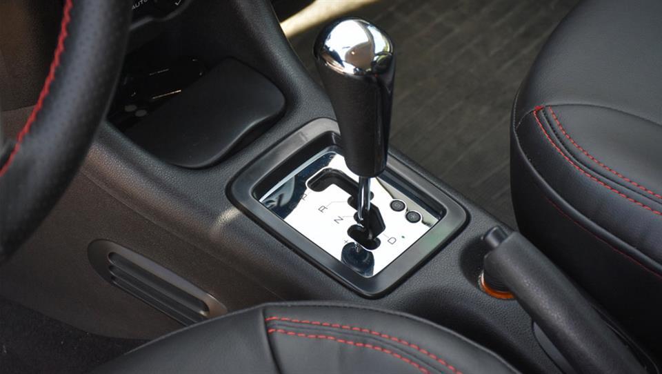 با رعایت این 8 نکته جلوی خرابی گیربکس اتوماتیک خودرو خود را بگیرید با رعایت این 8 نکته جلوی خرابی گیربکس اتوماتیک خودرو خود را بگیرید