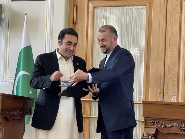 نگرانی دولت اسلام آباد از احتمال شکایت 18 میلیارد دلاری ایران از پاکستان