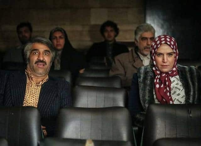 این تلویزیون نیست فقط یک دستگاه پخش صدا و تصویر است ؛ تکراری، غیر جذاب و بدون کیفیت