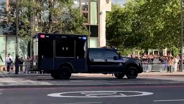  کاروان اسکورت خودروی رئیس جمهور آمریکا / ساعتی ۱۵۰ هزار دلار هزینه هر جابجایی