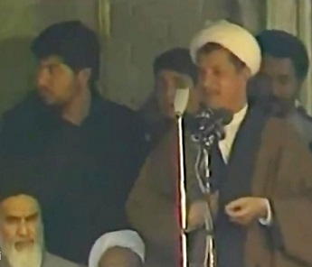 ادعای تکذیب شدۀ ترور امام خمینی با دارو/ حمید نقاشیان کیست؟ ادعای تکذیب شدۀ ترور امام خمینی با دارو/ حمید نقاشیان کیست؟