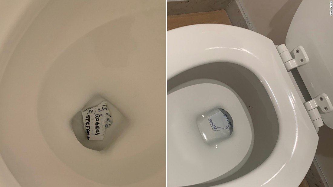 ترامپ اسناد محرمانه کاخ سفید را در توالت می‌ریخت (+ عکس)