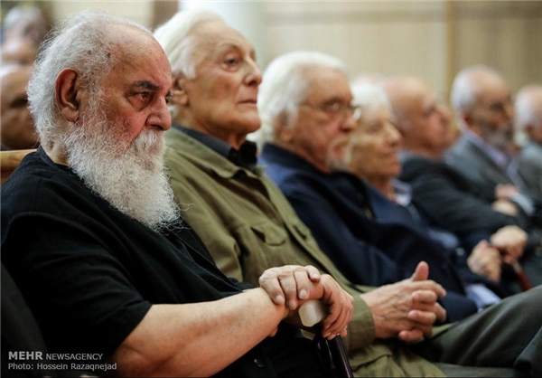 وقتی رهبری، ابتهاج را غافلگیر کرد! وقتی رهبری، ابتهاج را غافلگیر کرد!