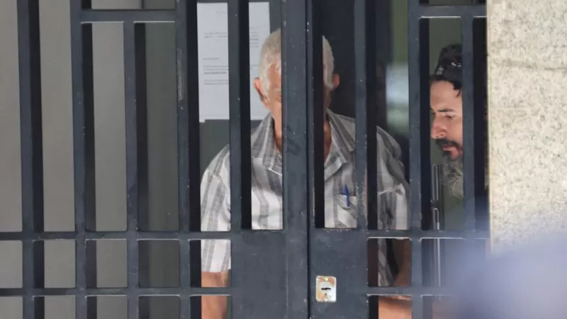 لبنان؛ گروگانگیری در بانک برای دریافت پول خود لبنان؛ گروگانگیری در بانک برای دریافت پول خود