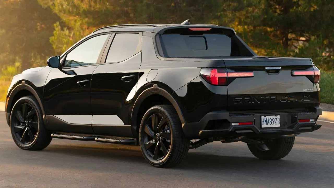 قیمت یک وانت باکیفیت در بازار آمریکا یک ساله چقدر تغییر دارد؟/ سانتا کروز نایت؛ زیبای سیاه پوش کره ای! (+عکس)