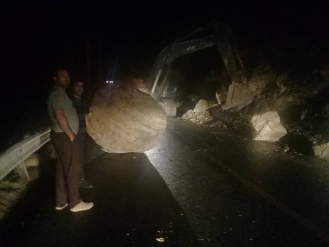 سیل در امامزاده داوود تهران / 2 کشته و 8 مفقودی /جستجو برای مفقودان احتمالی