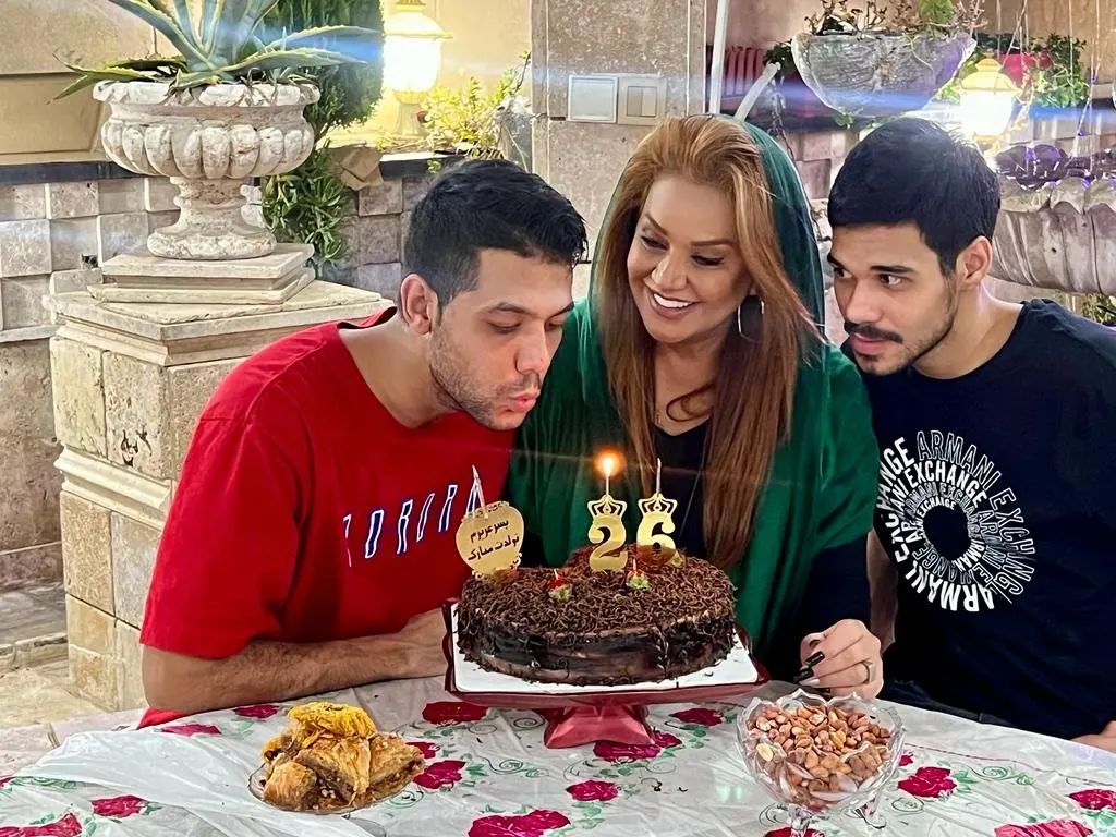 تولد پسر نسرین مقانلو در حیاط خانه لاکچری‌‌اش