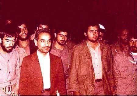 تصویری کمتر دیده شده از شهید سردار سلیمانی در کنار شهیدرجایی