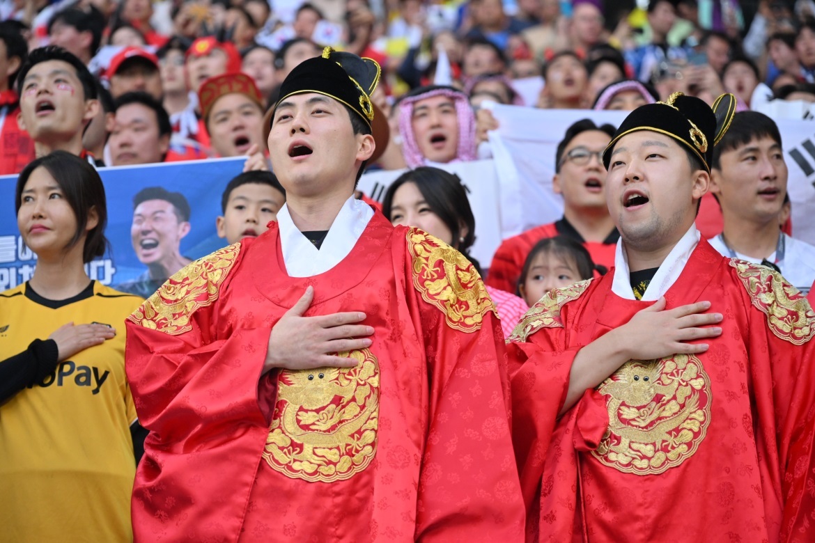 تماشاگران جام جهانی فوتبال در قطر (عکس) تماشاگران جام جهانی فوتبال در قطر (عکس)