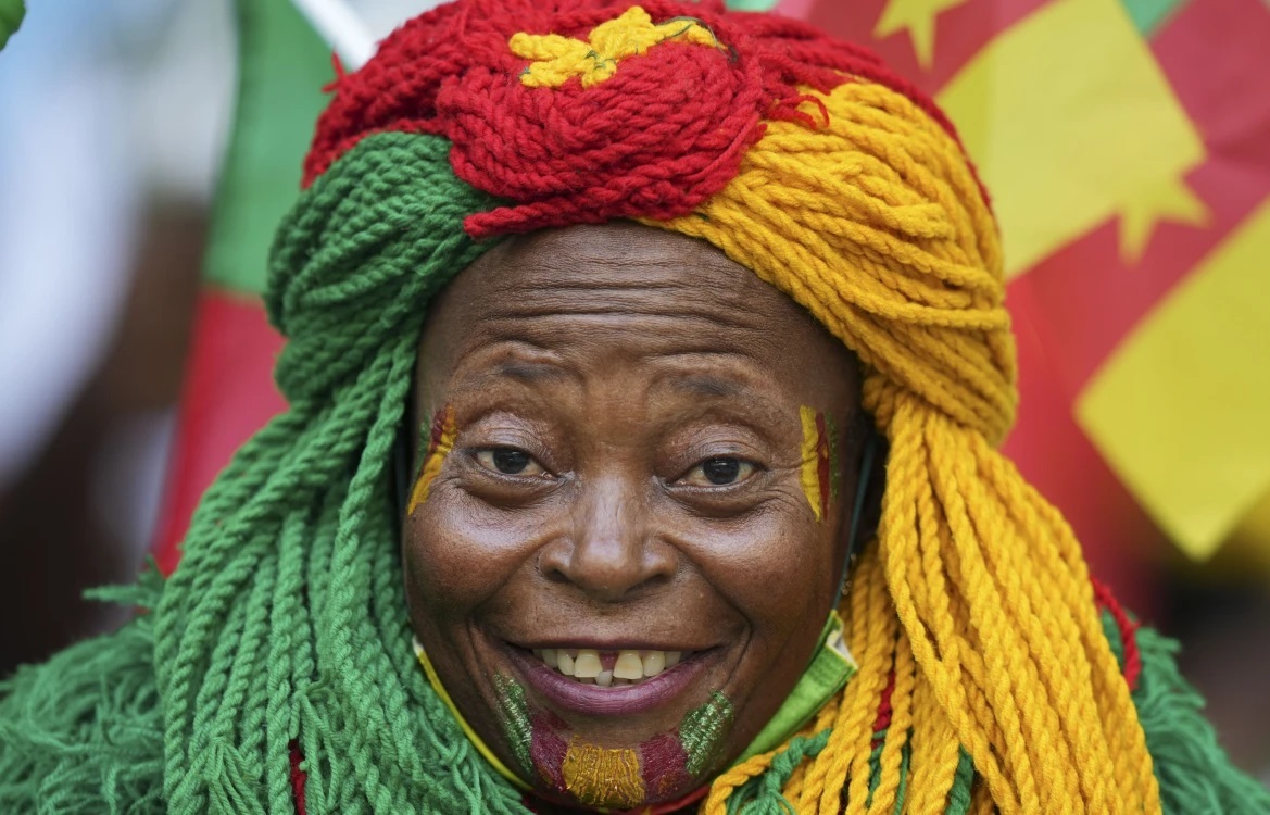 تماشاگران جام جهانی فوتبال در قطر (عکس) تماشاگران جام جهانی فوتبال در قطر (عکس)