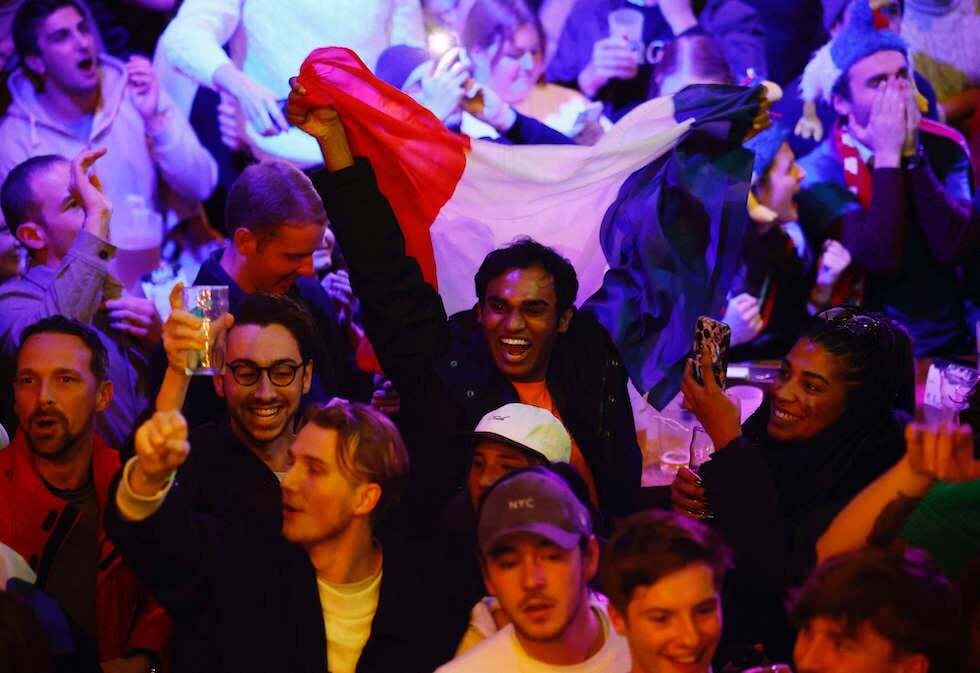 حاشیه بازی فرانسه - مراکش (+عکس) / از شادی مکرون تا دلداری امپایه به اشرف حکیمی حاشیه بازی فرانسه - مراکش (+عکس) / از شادی مکرون تا دلداری امپایه به اشرف حکیمی