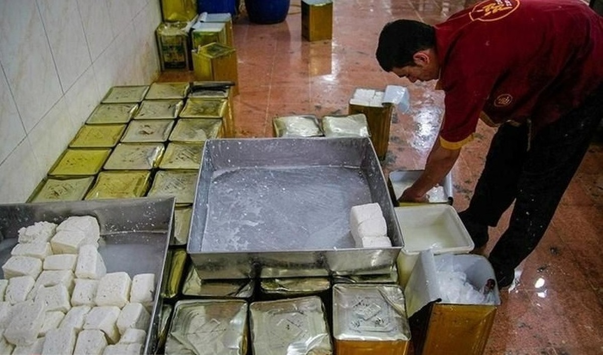 یک کیلوگرم پنیر لیقوان چند؟