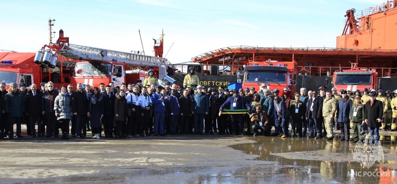 حضور هیات های ناظر ایرانی و عربستانی در رزمایش بزرگ روسیه در قطب شمال حضور هیات های ناظر ایرانی و عربستانی در رزمایش بزرگ روسیه در قطب شمال