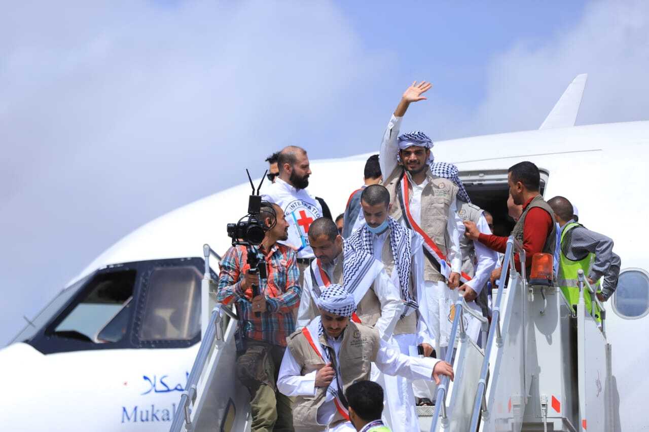 آزادی اسرای جنگ یمناشک شوق