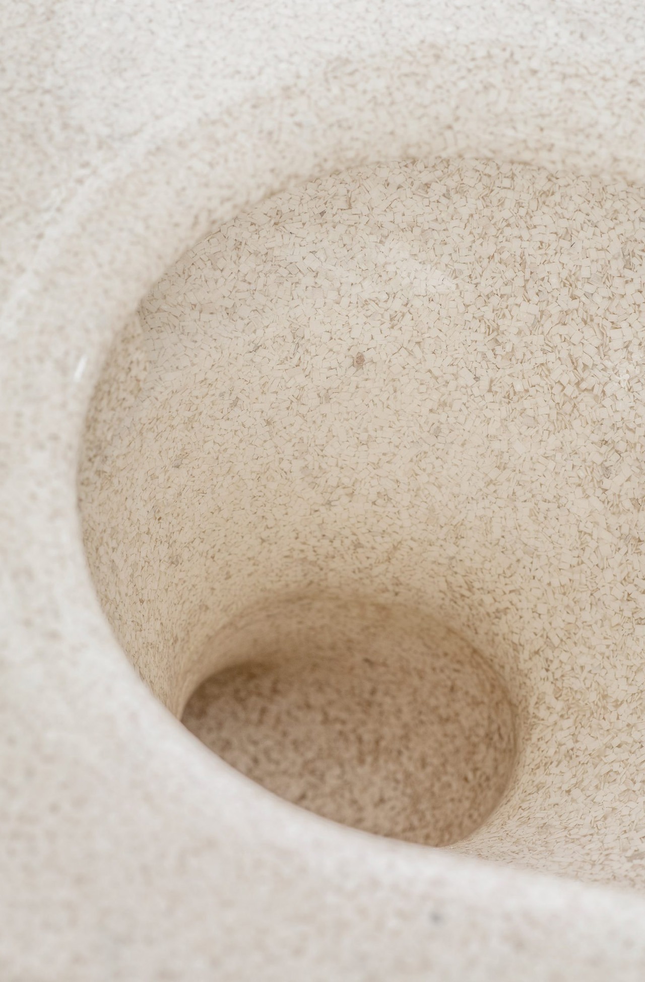 بلاک؛ نخستین توالت سیفوندار جهان از جنس تراشه های چوب بلاک؛ نخستین توالت سیفوندار جهان از جنس تراشه های چوب