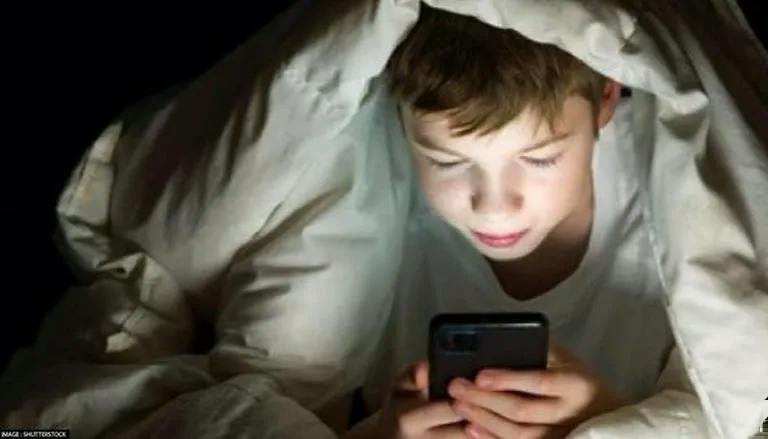 کودکان زیر 13 سال در آمریکا از فعالیت در شبکههای اجتماعی منع میشوند کودکان زیر 13 سال در آمریکا از فعالیت در شبکههای اجتماعی منع میشوند