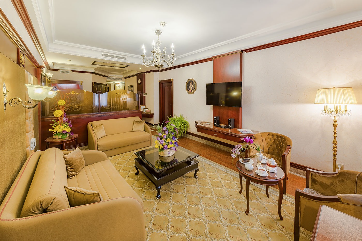 هتل درویشی یا قصر طلایی! هتل درویشی یا قصر طلایی!