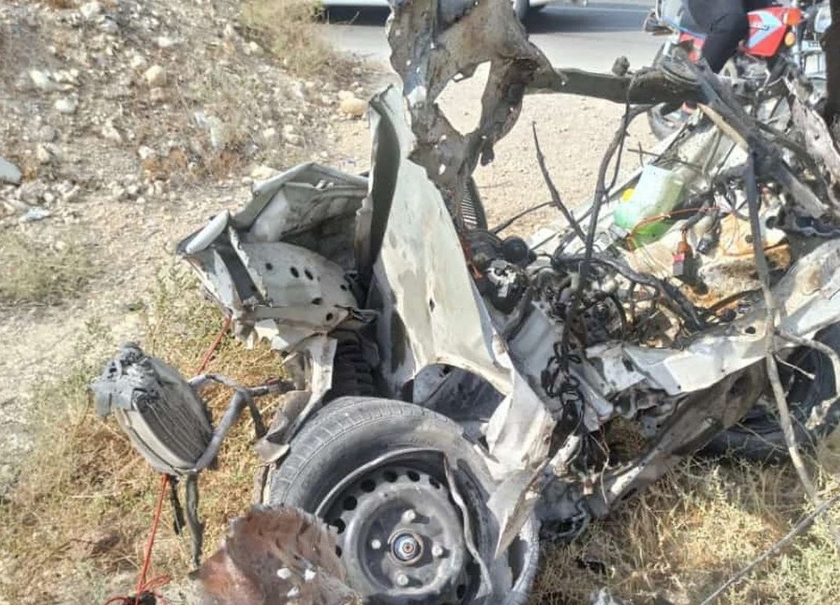 پراید سه تکه شد / راننده سالم ماند (+عکس)