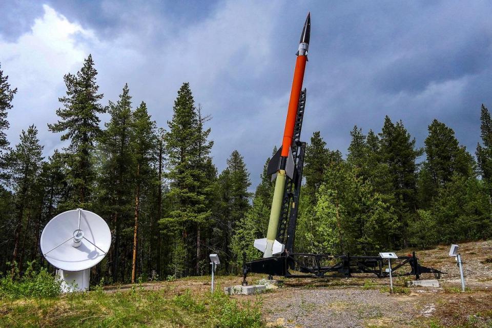 سقوط اشتباهی موشک تحقیقاتی سوئدی در کشور همسایه نروژ