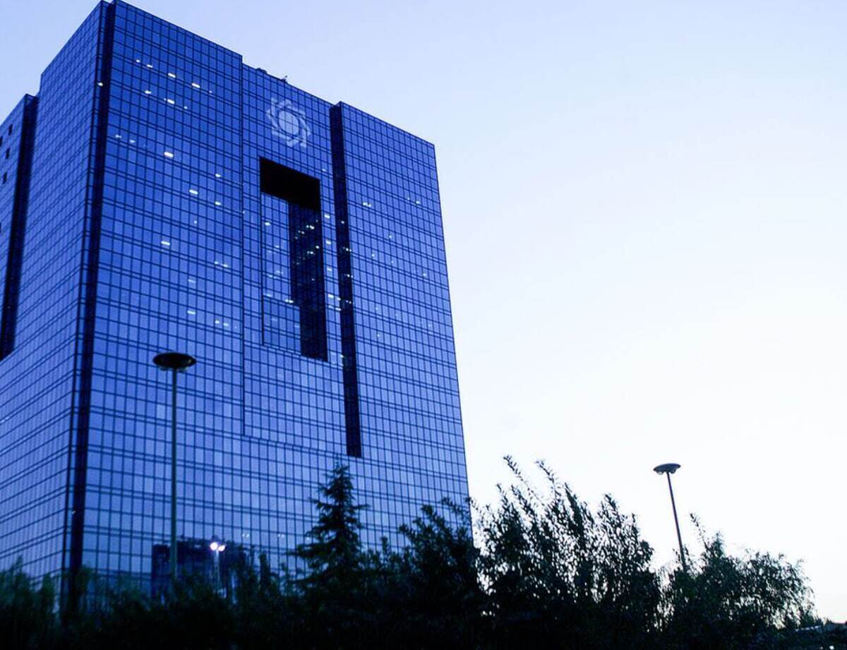 نایب رئیس کمیته تحقیق و تفحص از بانک‌ها: اگر بانک مرکزی اطلاعات کارمندانش را منتشر نکند مجرم است