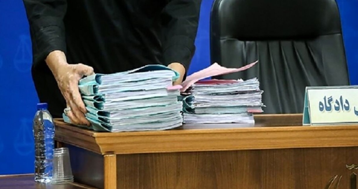 اشک پشیمانی پسرنوجوان در دادگاه قتل رفیق