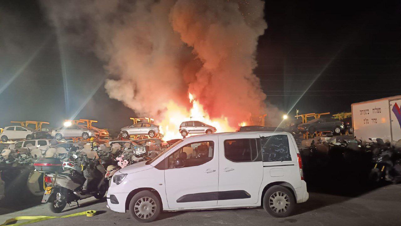 خبرهای جدید از جنگ ایران و اسرائیل / رئیس ستاد کل نیروهای مسلح: عملیات‌های انجام شده فقط هشدار بود ؛ عملیات تنبیهی به زودی اجرا خواهد شد/ فورا حیفا و تل آویو را ترک کنید