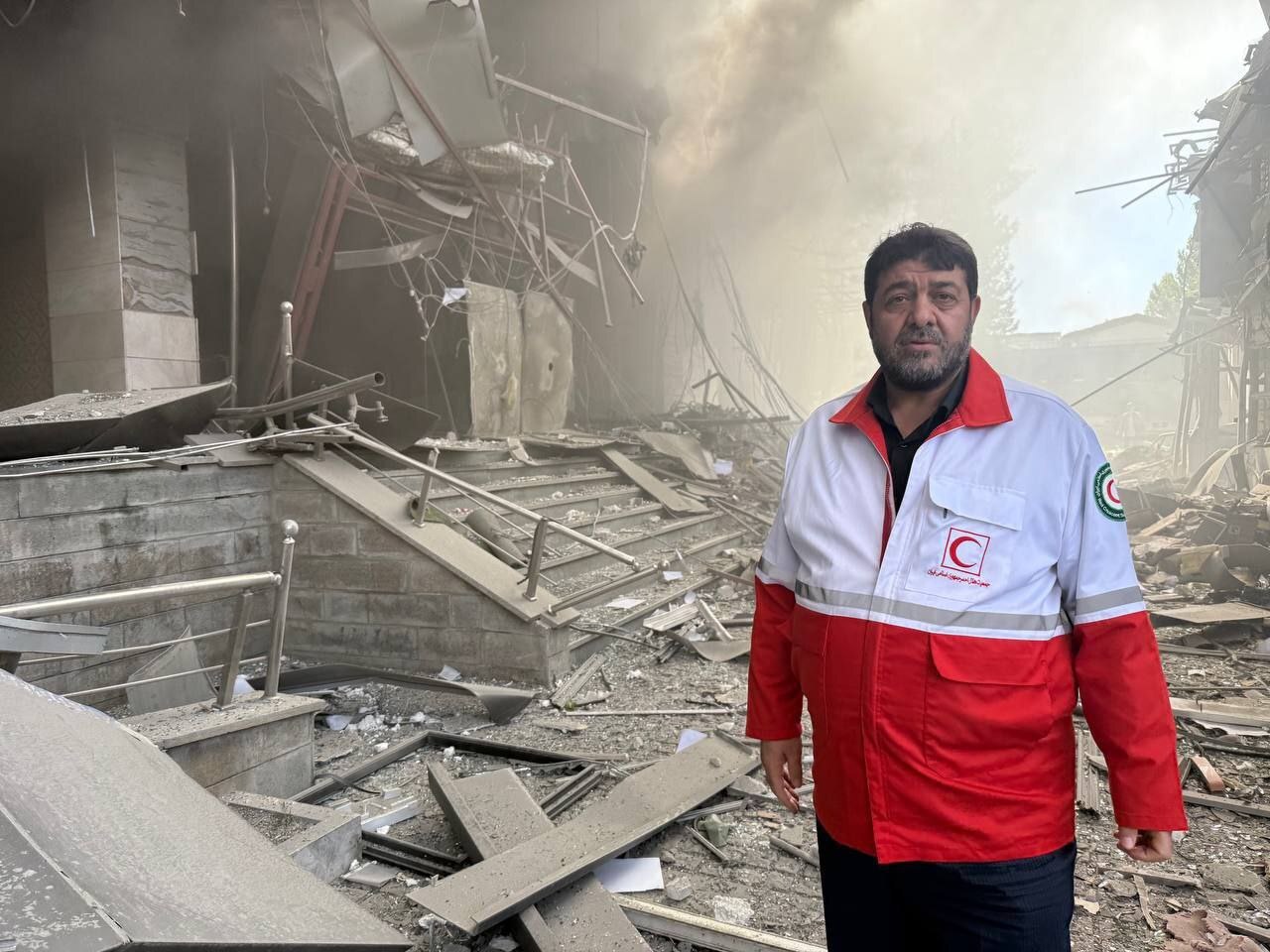 خبرهای جدید جنگ ایران و اسراییل: حمله به کرمانشاه / صداوسیما: سرنگونی پهپاد اسراییل در اصفهان / خروج 800 چینی از ایران / حمله تل آویو به دانشگاه افسری امام حسین